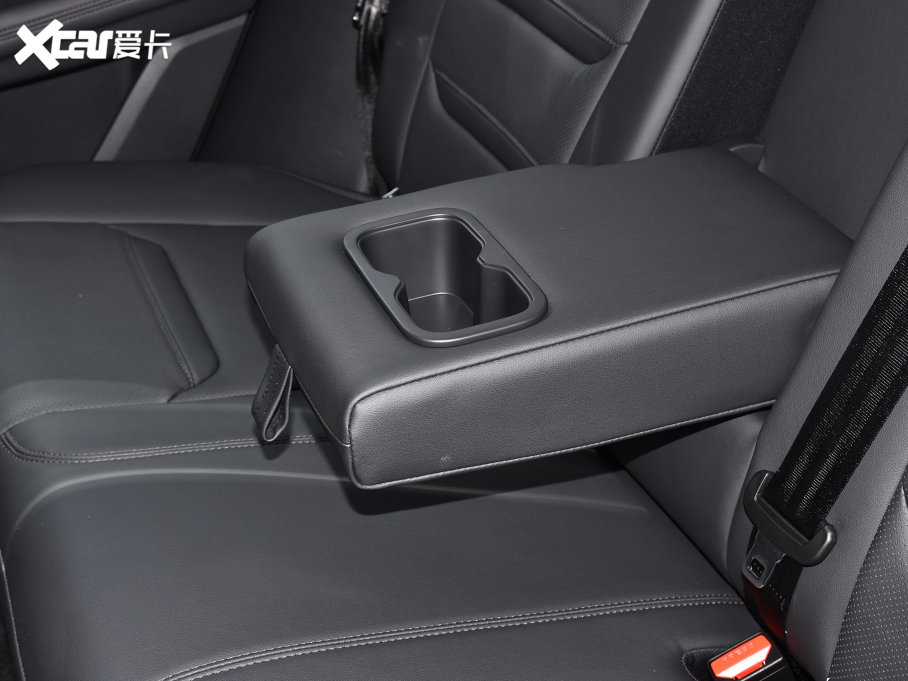 2022���I� EcoBoost 170 �K�I��