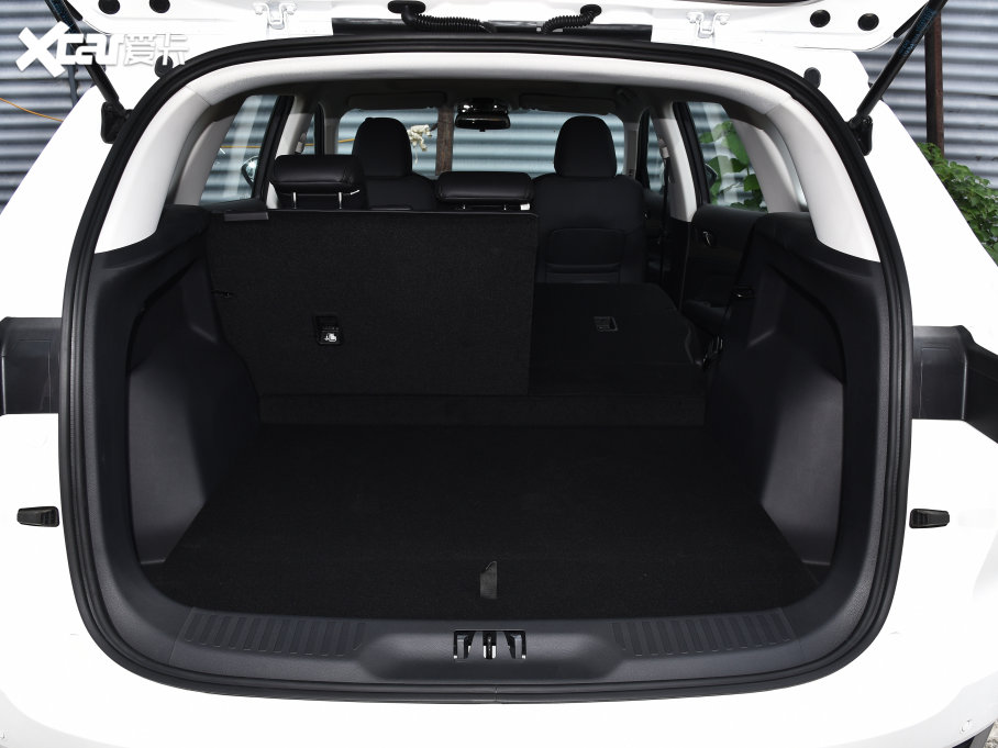 2022I EcoBoost 170 KI