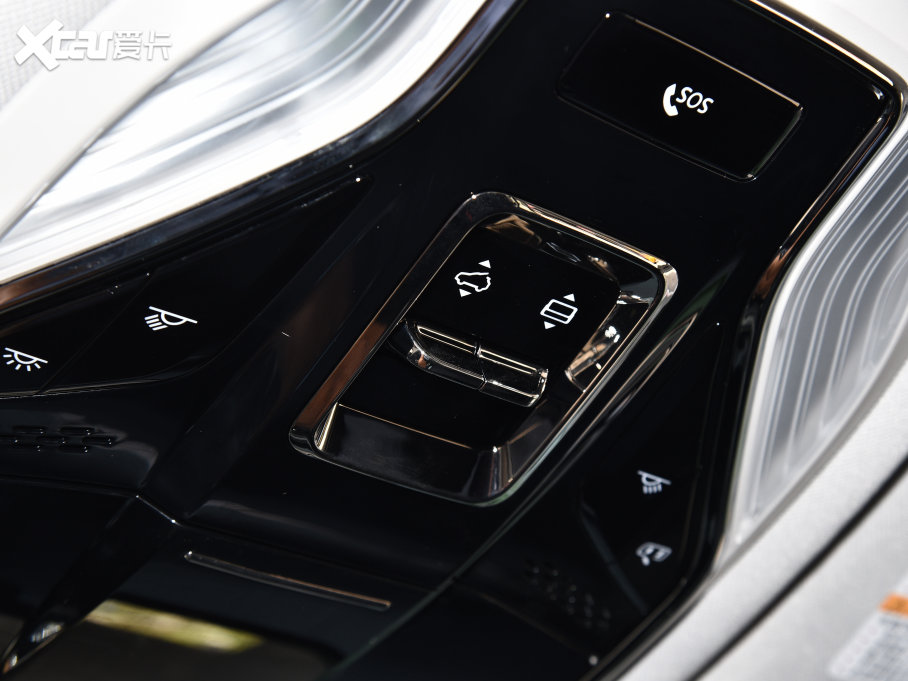 2022I EcoBoost 170 KI