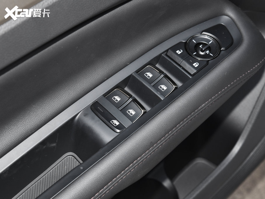 2022I EcoBoost 170 KI