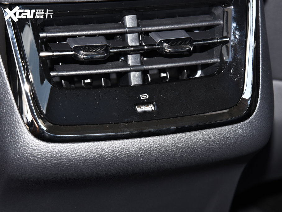 2022I EcoBoost 170 KI