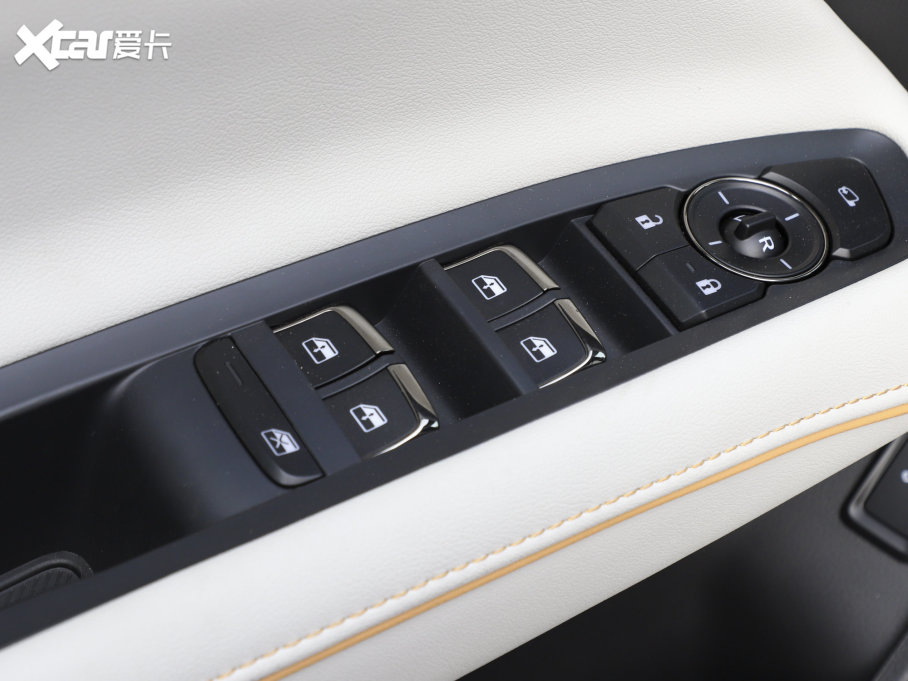 2022I O EcoBoost 170 Ӱ