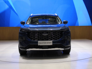 2022款EcoBoost 170 尊领型PLUS 整体外观