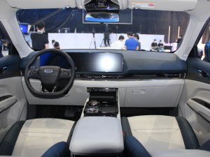 2022EcoBoost 170 IPLUS п؅^