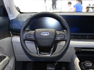 2022EcoBoost 170 IPLUS п؅^