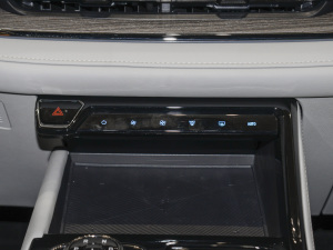 2022EcoBoost 170 I {(dio){(dio)(ji)