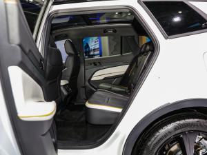 2022O EcoBoost 170 Ӱ ſg