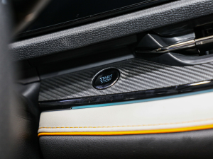 2022O EcoBoost 170 Ӱ п؅^