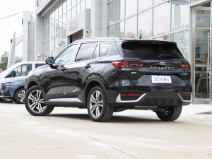 2022款改款 Ecoboost 170 尊领型 左后45度