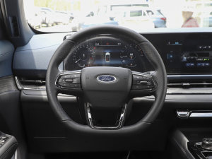 2022款改款 Ecoboost 170 尊领型 方向盘