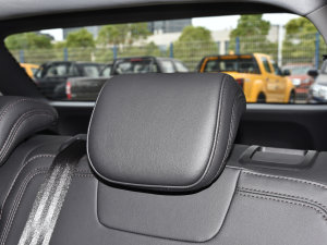 2022EcoBoost 170 KI g