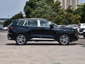 2022款EcoBoost 170 精领型 正侧（右）