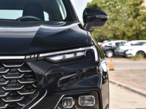 2022EcoBoost 170 I(lng) (x)(ji)^