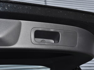 2022款EcoBoost 170 精领型 空间座椅