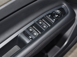 2022EcoBoost 170 I п؅^