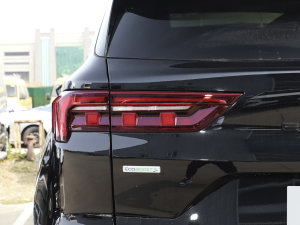 2022O EcoBoost 170 Ӱ ^