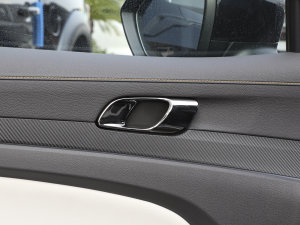 2022O EcoBoost 170 Ӱ п؅^