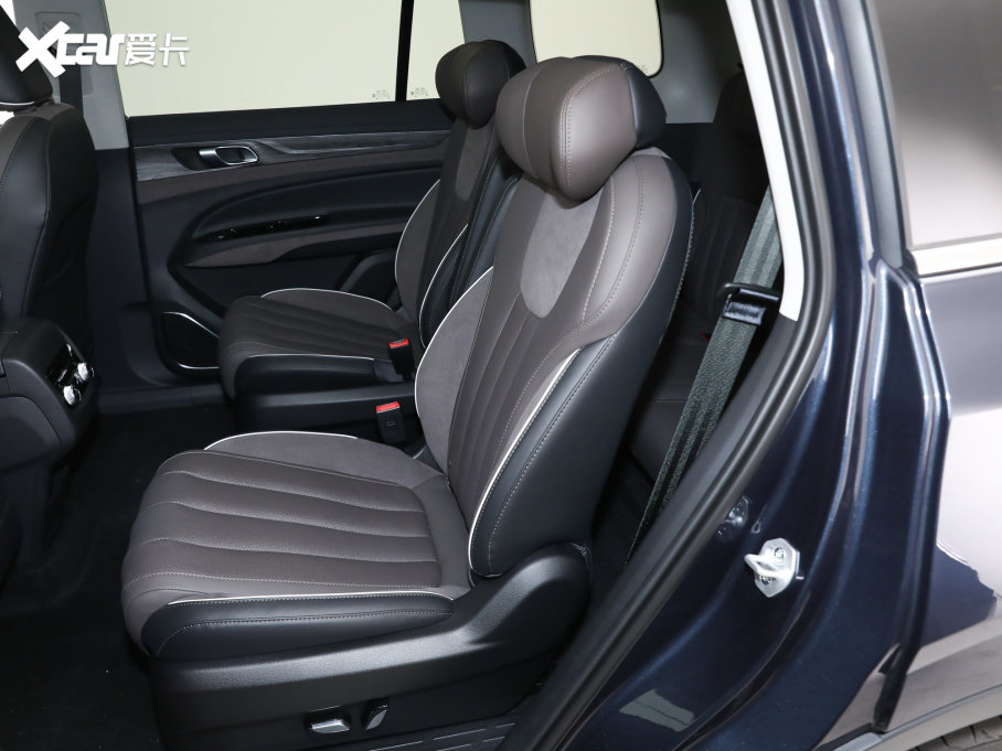 2023Iԣ EcoBoost 225 IPLUS 7(2/2/3)