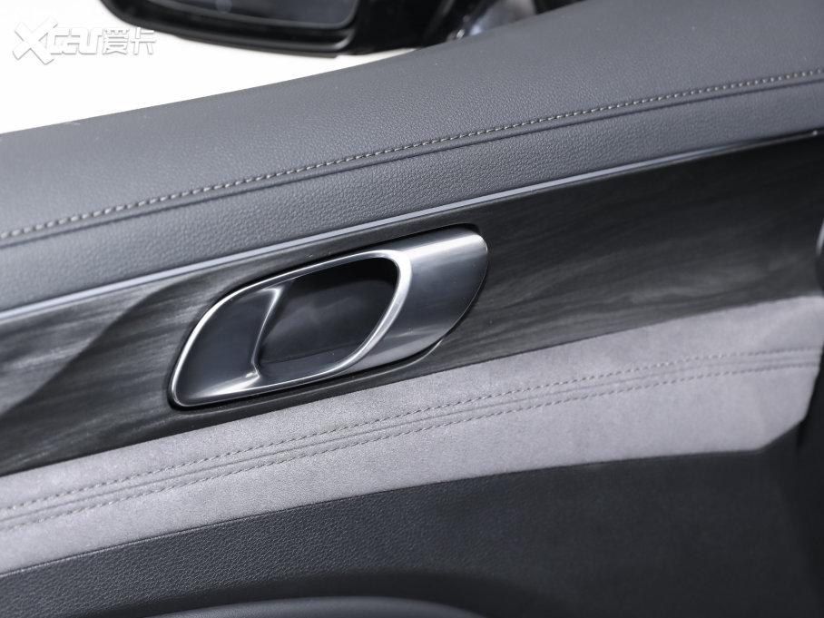 2023Iԣ EcoBoost 225 IPLUS 7(2/2/3)