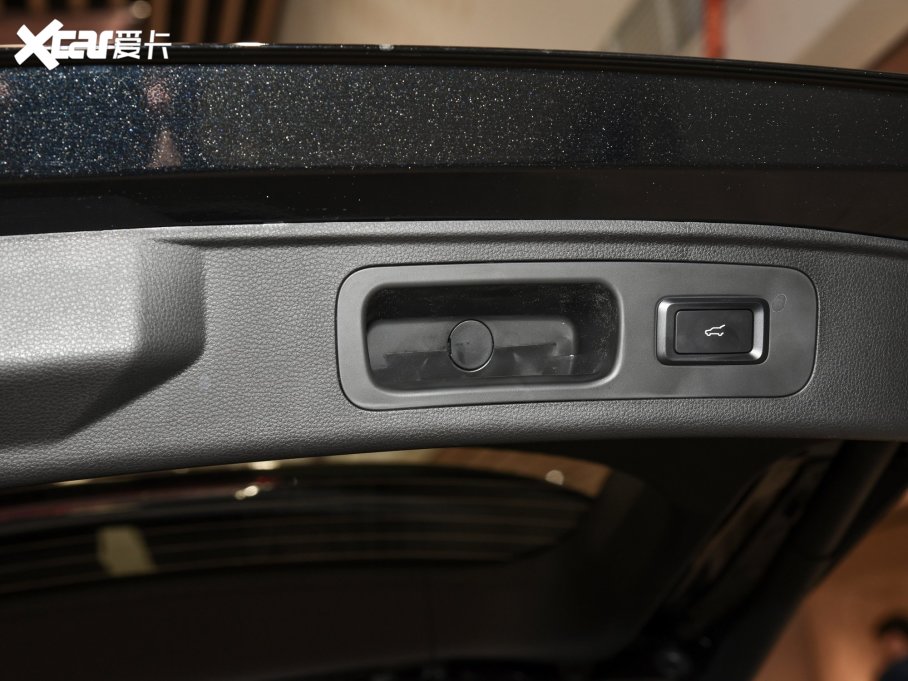 2023I(lng)ԣ EcoBoost 225 KI(lng) 7(2/3/2)