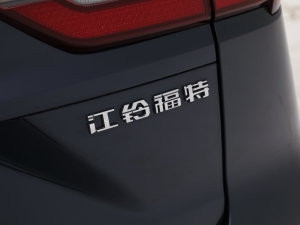 2023EcoBoost 225 IPLUS 7(2/2/3) ^