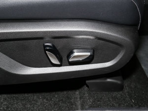 2023EcoBoost 225 KI(lng) 7(2/2/3) g