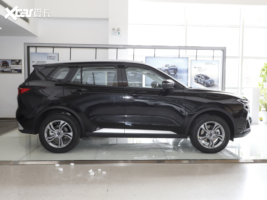 2023I(lng) EcoBoost 170 I(lng)