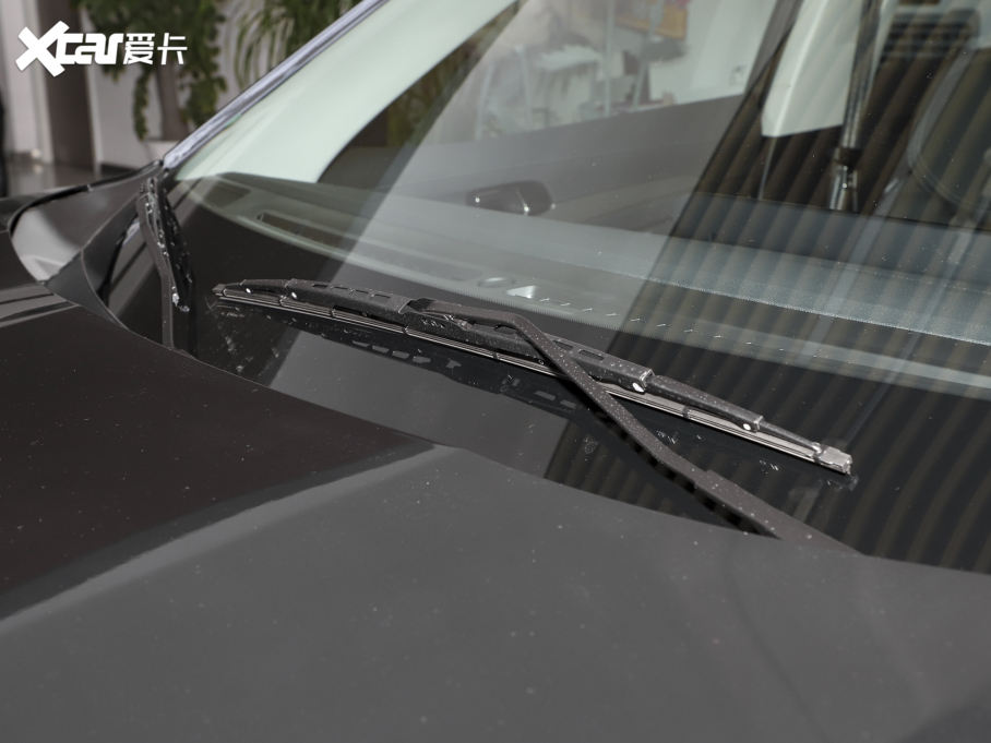 2023I(lng) EcoBoost 170 I(lng)