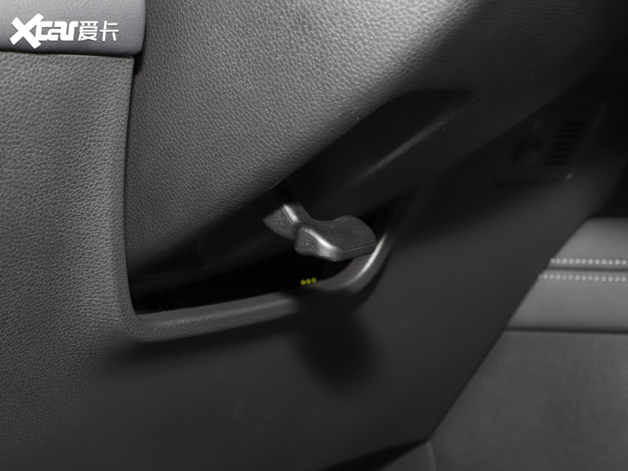 2023I(lng) EcoBoost 170 I(lng)