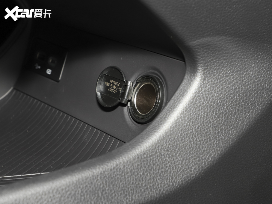 2023I(lng) EcoBoost 170 I(lng)