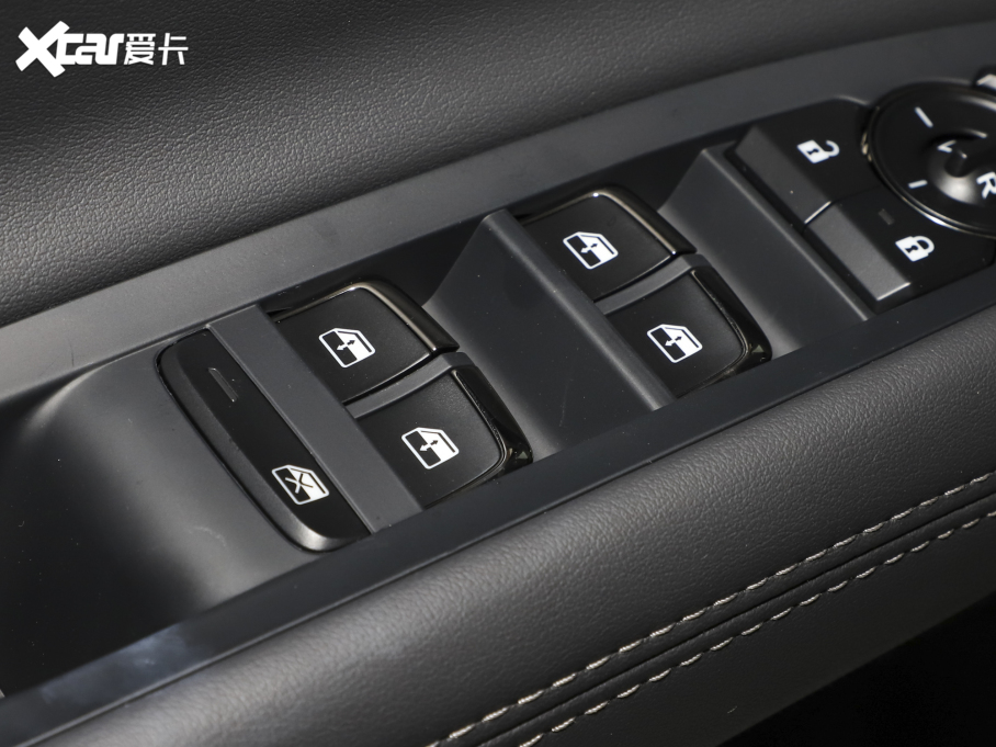 2023I(lng) EcoBoost 170 I(lng)