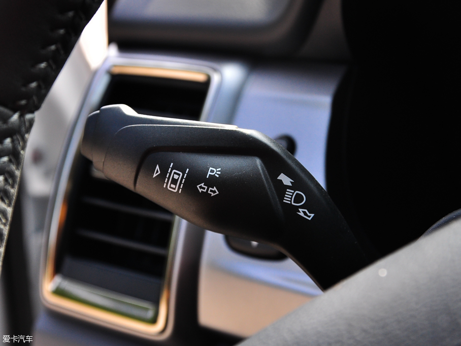 2016· 2.0L GTDi ԄA 