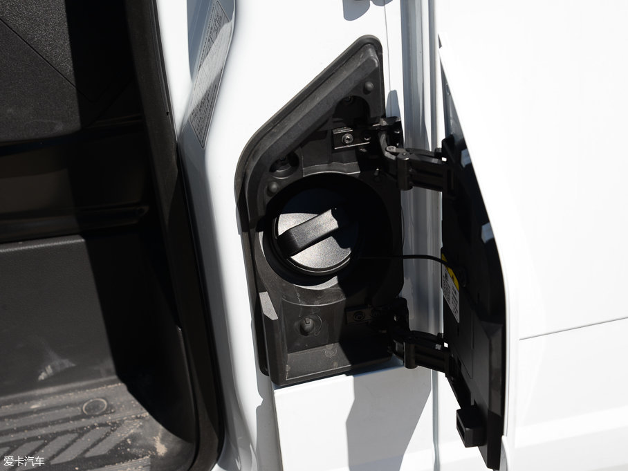 2017��ȫ� 2.0T ���S5����픶๦��܇ ���� ��(gu��)V