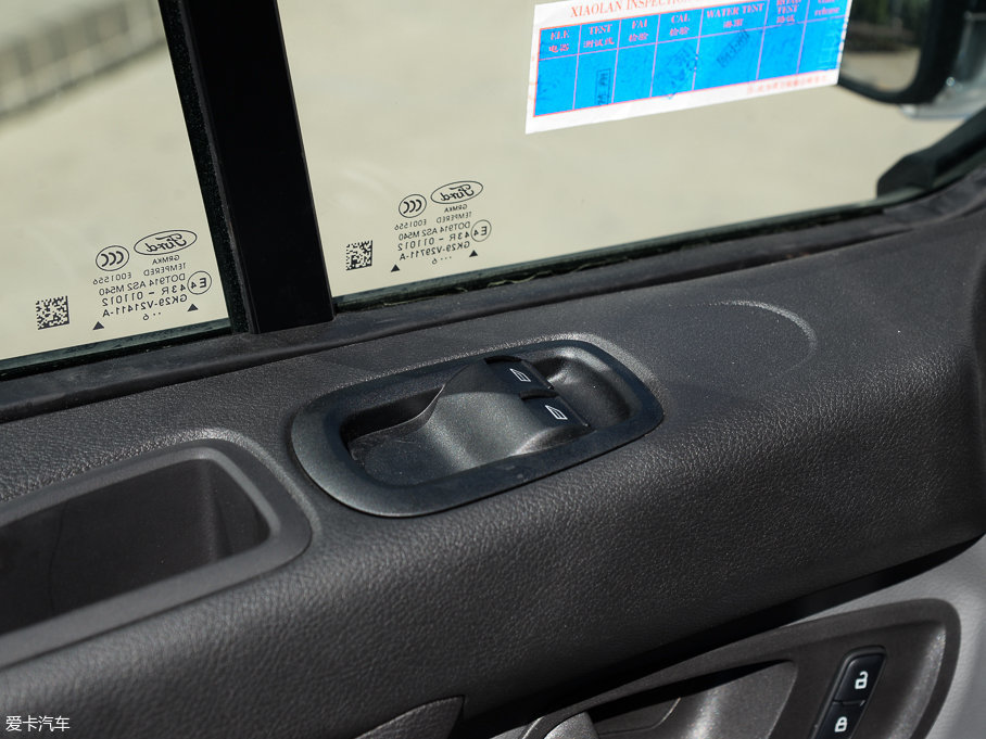 2017��ȫ� 2.0T ���S5����픶๦��܇ ���� ��V