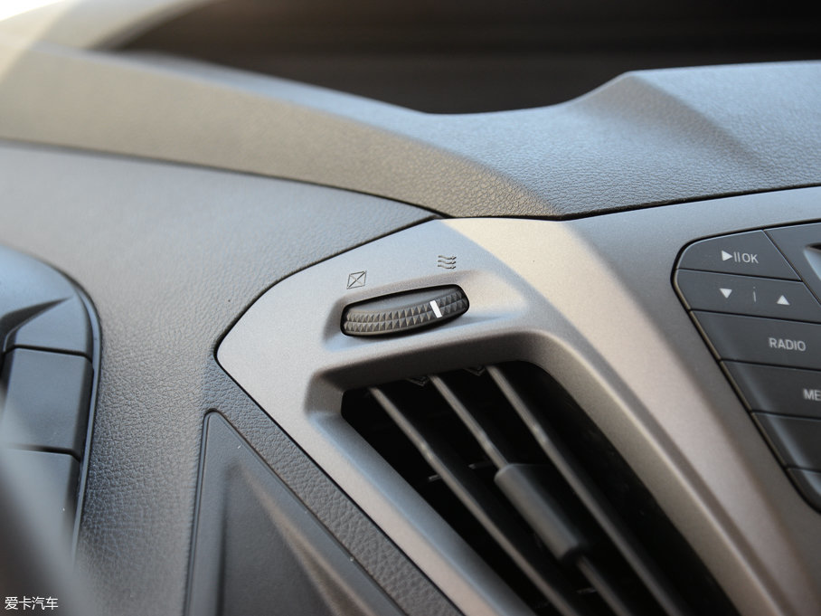 2017��ȫ� 2.0T ���S5����픶๦��܇ ���� ��V