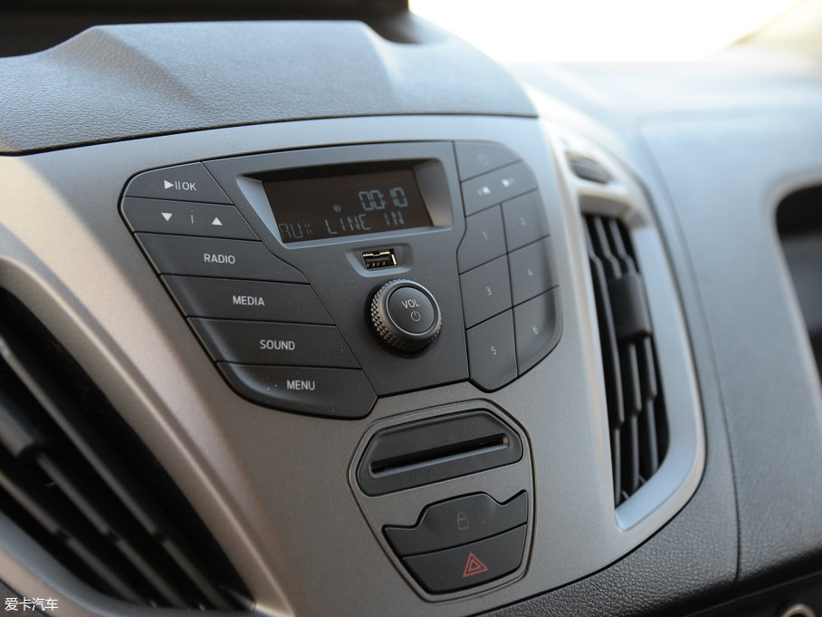 2017��ȫ� 2.0T ���S5����픶๦��܇ ���� ��V