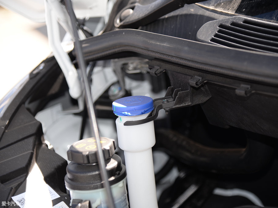 2017��ȫ� 2.0T ���S5����픶๦��܇ ���� ��V