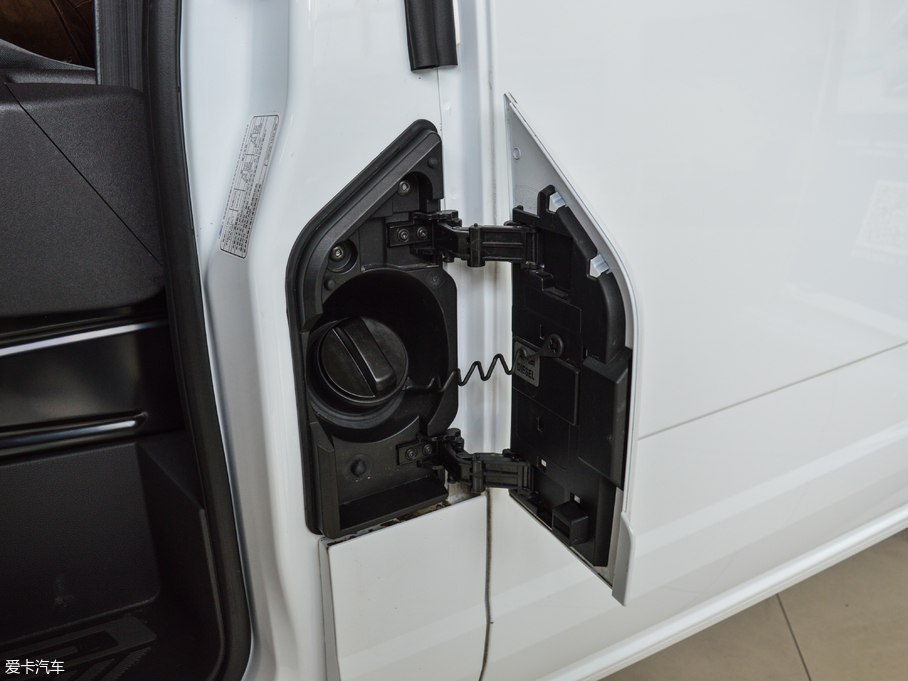 2017��ȫ� 2.0T ���S��픶๦������܇ ���� ��V