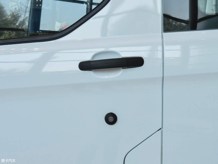 2017��ȫ� 2.0T ���S��픶๦������܇ ���� ��V