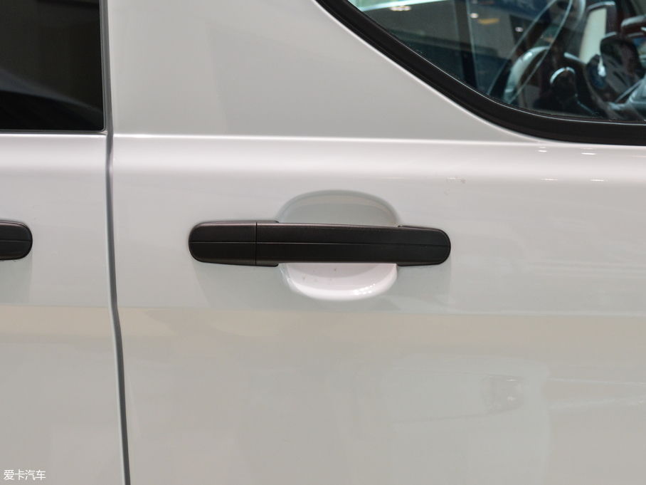 2017��ȫ� 2.0T ���S��픶๦������܇ ���� ��V