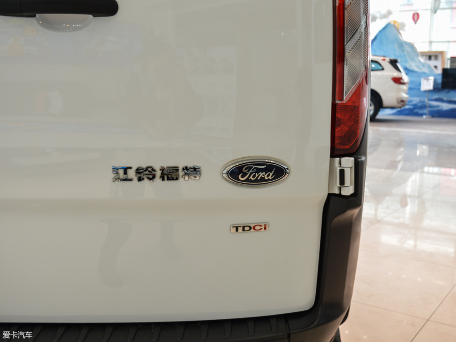 2017��ȫ� 2.0T ���S��픶๦������܇ ���� ��V