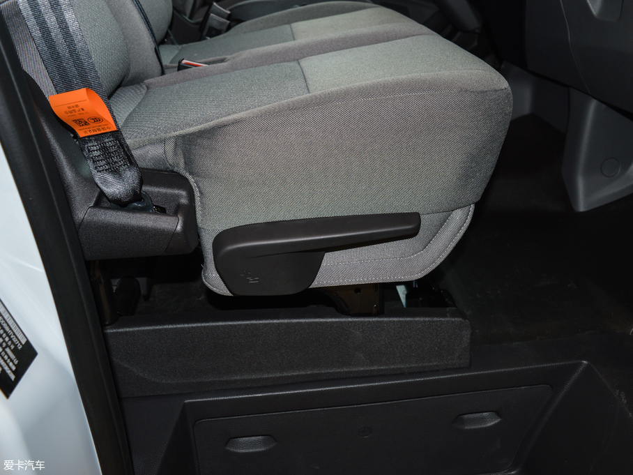 2017��ȫ� 2.0T ���S��픶๦������܇ ���� ��V