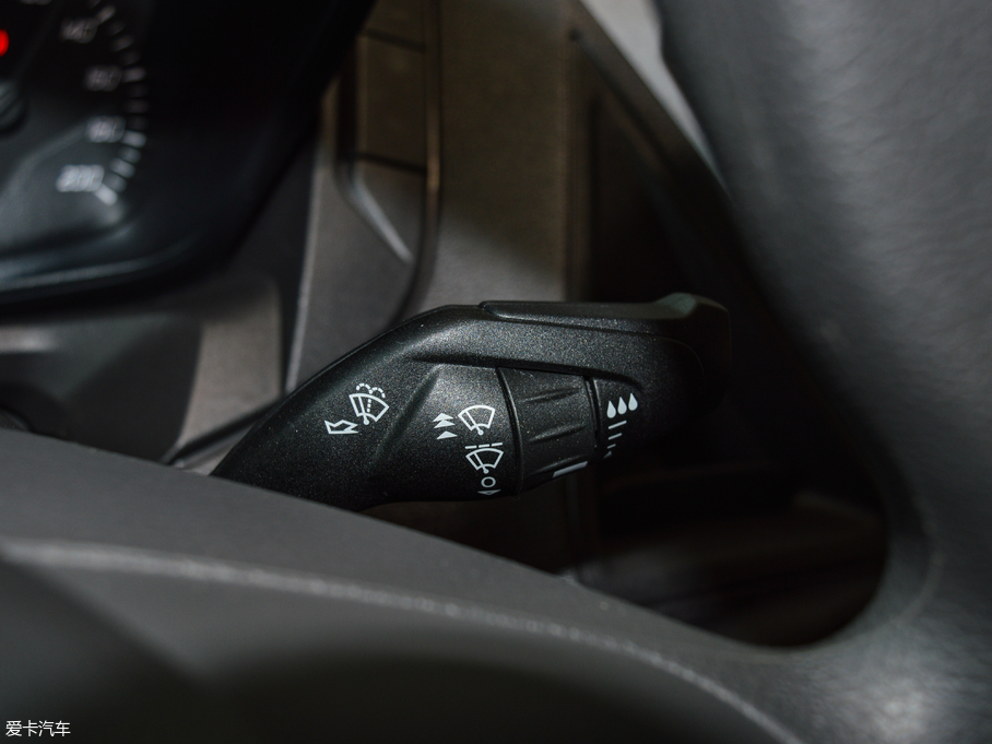 2017��ȫ� 2.0T ���S��픶๦������܇ ���� ��V