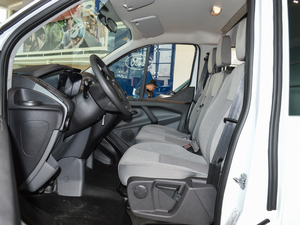 2017��2.0T ���S��픶๦������܇ ���� ��V ǰ�ſ��g