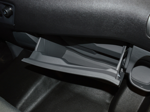 2017��2.0T ���S��픶๦������܇ ���� ��V ǰ�T��(ch��)����g