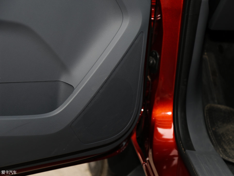 2017�·�� 2.0L GTDi������ͺ��A�� 7��