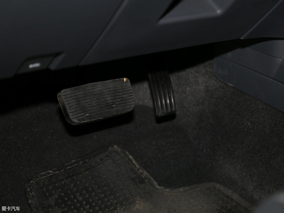 2017�·�� 2.0L GTDi���(q��)���ͺ��A�� 7��