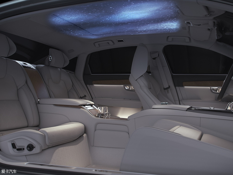 2018֠S90Դ Ambience 