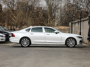 2018T8 E(q)(dng) su(y)  (gu)V w^