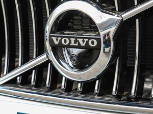 2018T8 E su  V (ji)^